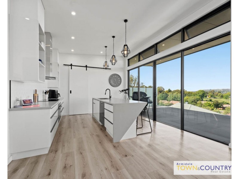 61 Ash Tree Drive, Armidale NSW 2350