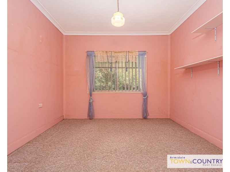 166 Mossman Street, Armidale NSW 2350