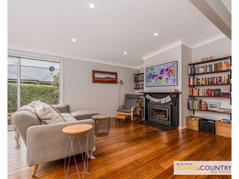 182 Taylor Street, Armidale NSW 2350