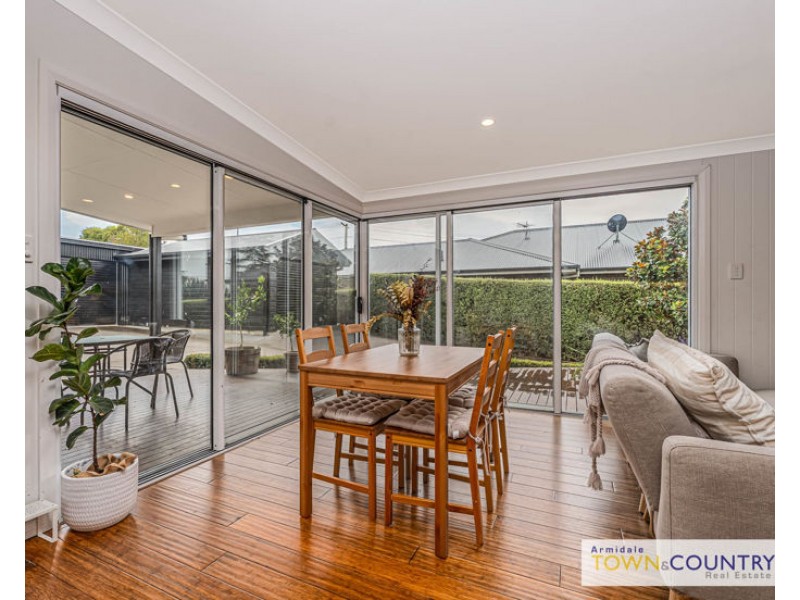 182 Taylor Street, Armidale NSW 2350