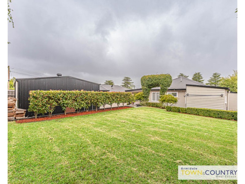 182 Taylor Street, Armidale NSW 2350