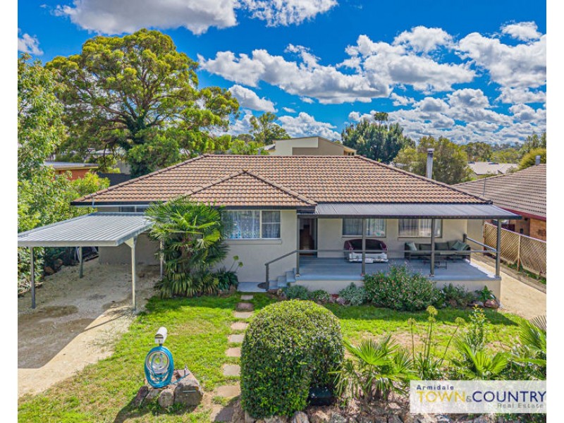 5 Kenalmac Avenue, Armidale NSW 2350
