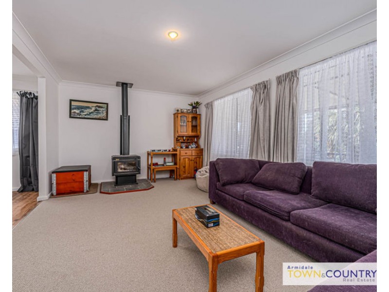 5 Kenalmac Avenue, Armidale NSW 2350