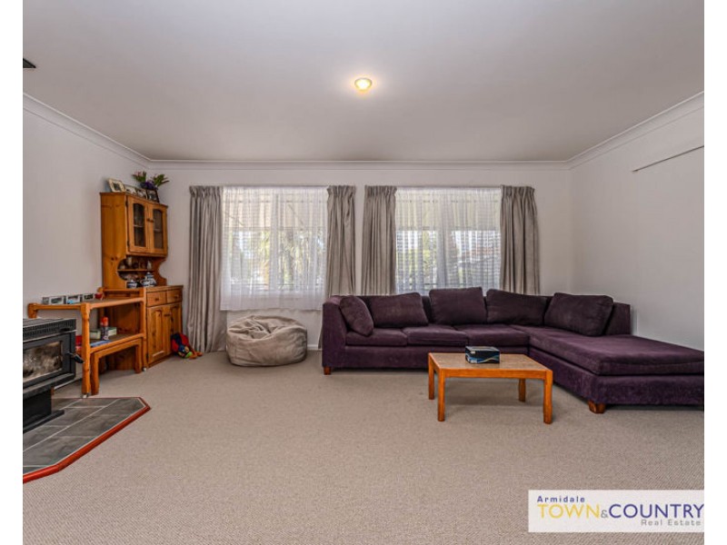 5 Kenalmac Avenue, Armidale NSW 2350