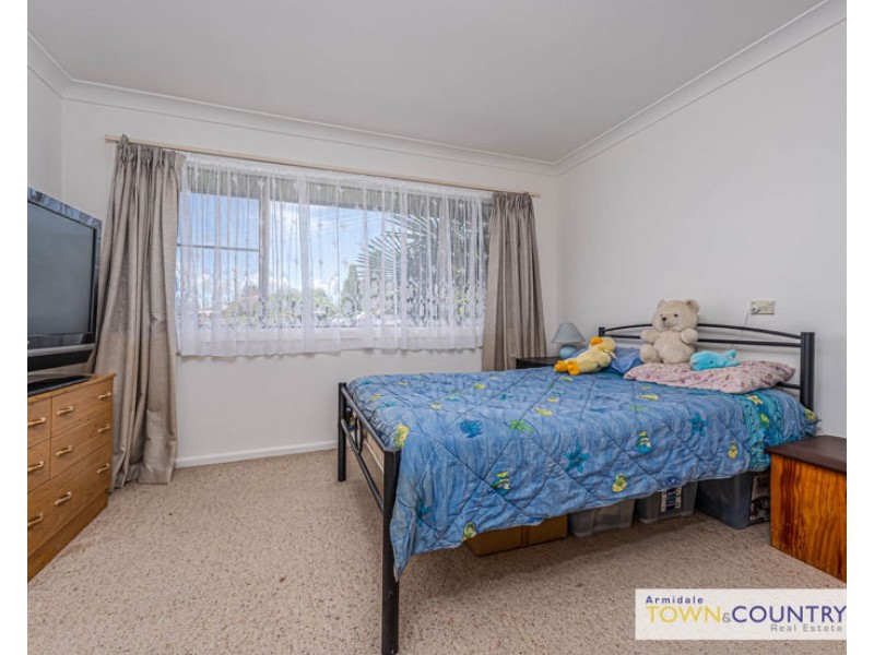 5 Kenalmac Avenue, Armidale NSW 2350