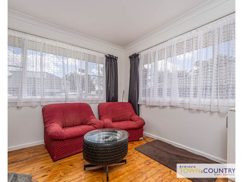 5 Kenalmac Avenue, Armidale NSW 2350