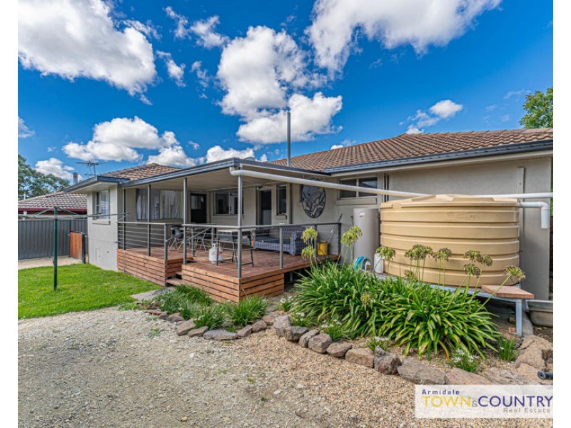 5 Kenalmac Avenue, Armidale NSW 2350