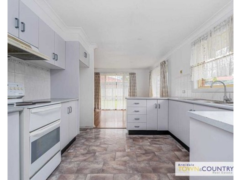 21 Ishbell Street, Armidale NSW 2350