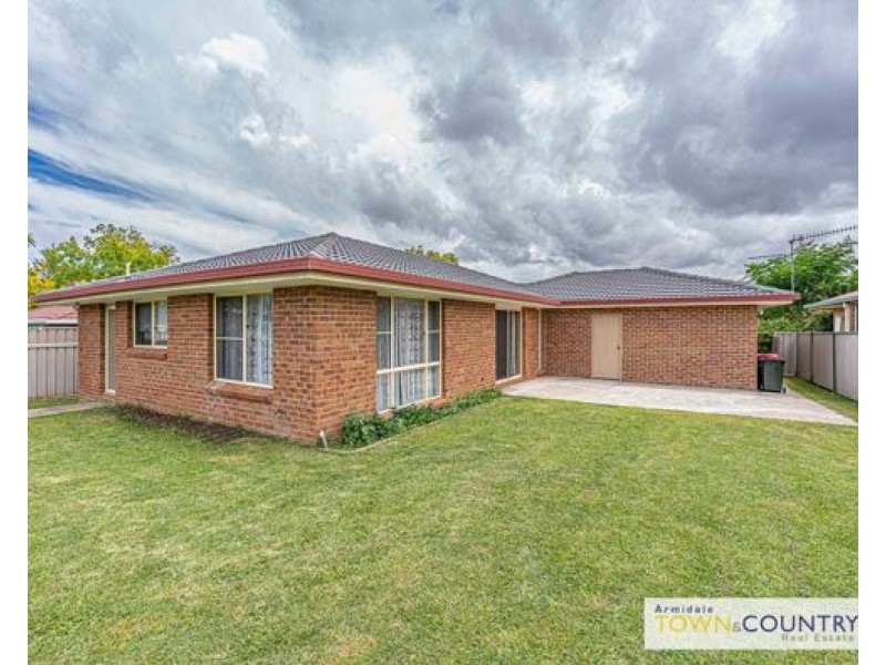 21 Ishbell Street, Armidale NSW 2350