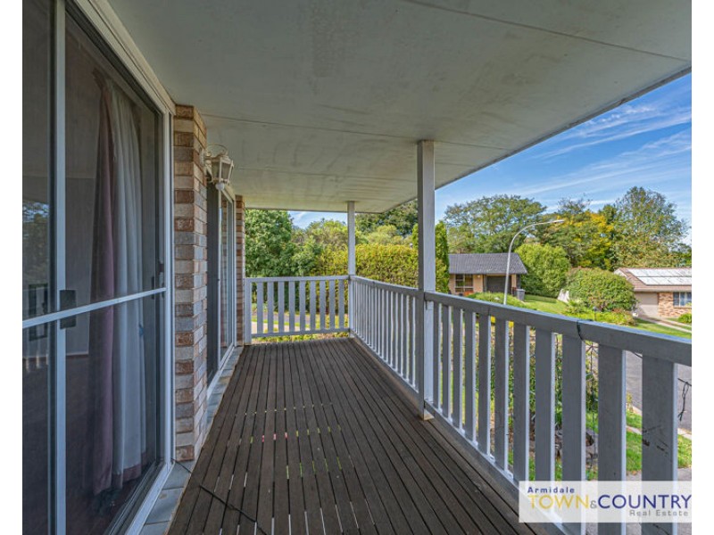 7 Baird Place, Armidale NSW 2350