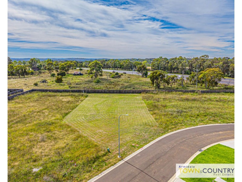 30 Colin Crescent, Armidale NSW 2350