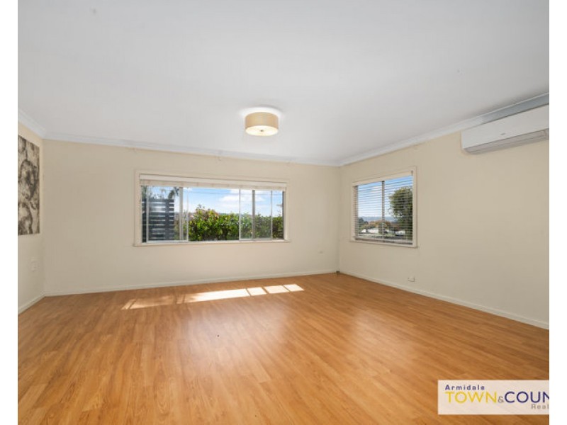 26 Lambs Avenue, Armidale NSW 2350