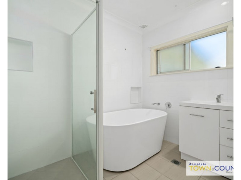 26 Lambs Avenue, Armidale NSW 2350