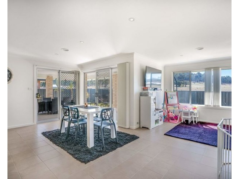 30 Albion Close, Armidale NSW 2350