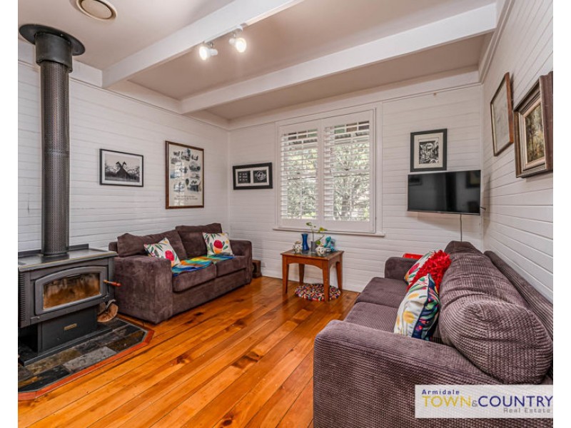 75 Taylor Street, Armidale NSW 2350