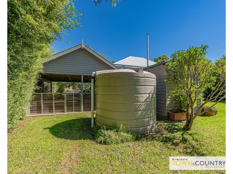 75 Taylor Street, Armidale NSW 2350