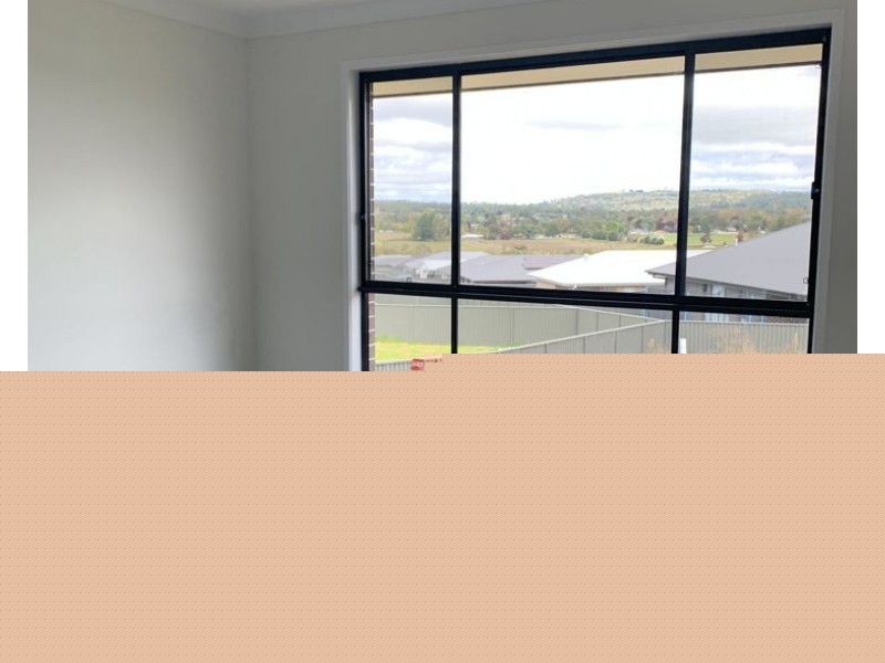 35 Honeysuckle Drive, Armidale NSW 2350