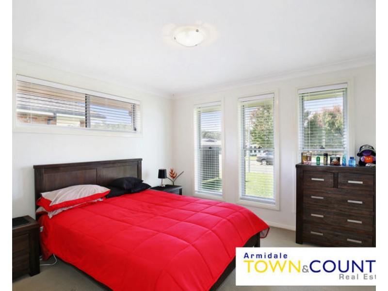 9 Albion Close, Armidale NSW 2350