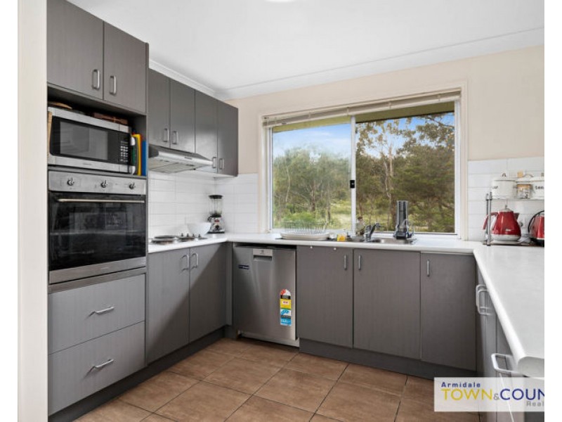 8 Ben Venue Boulevarde, Armidale NSW 2350