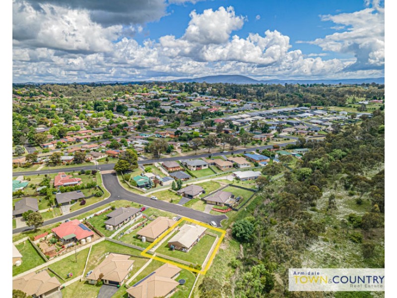 8 Ben Venue Boulevarde, Armidale NSW 2350