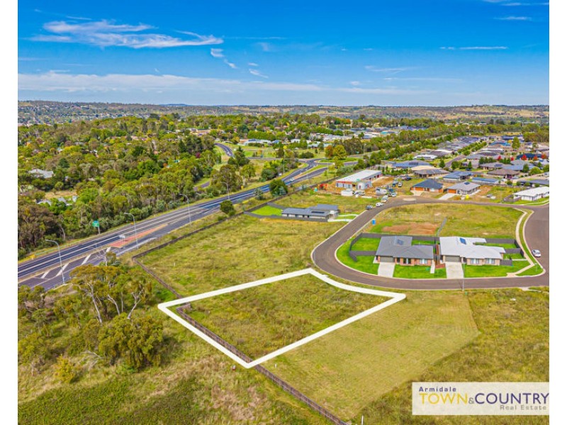 28 Colin Crescent, Armidale NSW 2350