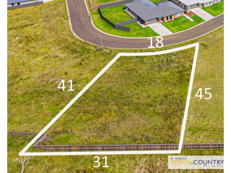 28 Colin Crescent, Armidale NSW 2350