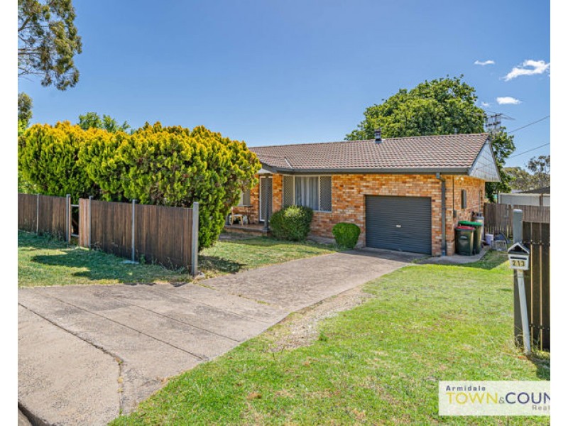 213 Canambe Street, Armidale NSW 2350