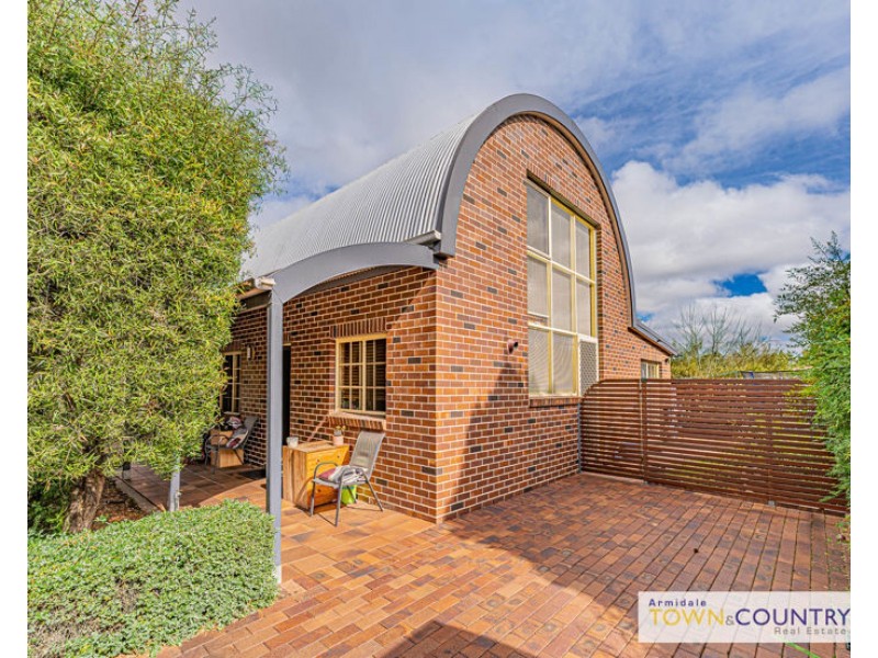 8/6 Eliza Lane, Armidale NSW 2350