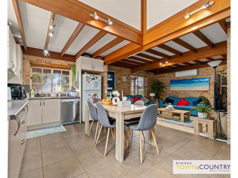 8/6 Eliza Lane, Armidale NSW 2350