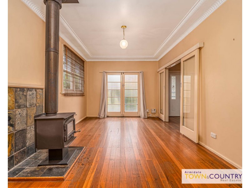 231 Dumaresq Street, Armidale NSW 2350