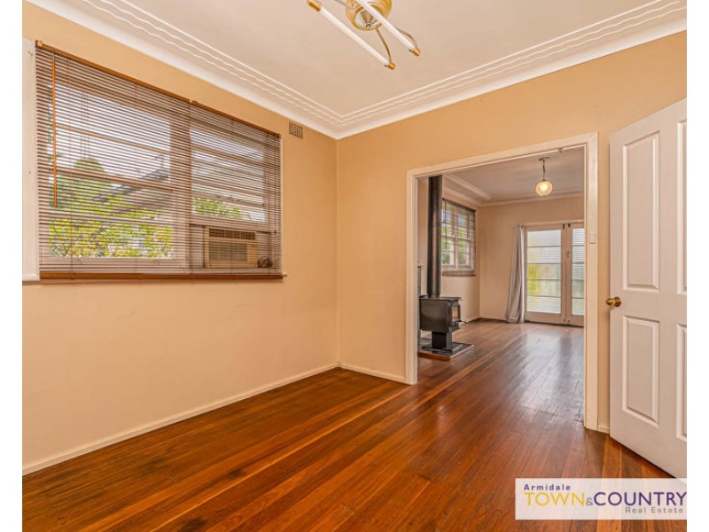 231 Dumaresq Street, Armidale NSW 2350