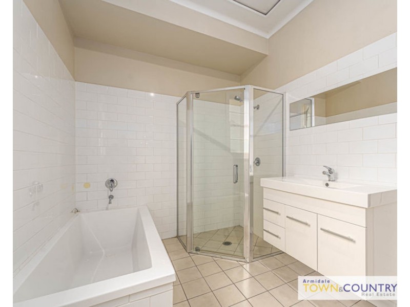 231 Dumaresq Street, Armidale NSW 2350