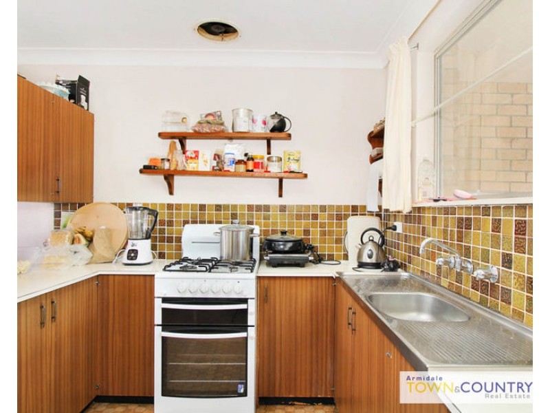 2/5 Oak Tree Drive, Armidale NSW 2350