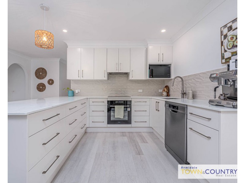 85 MacDonald Drive, Armidale NSW 2350