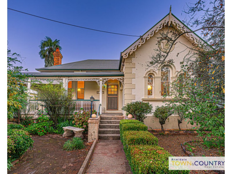 90 Brown Street, Armidale NSW 2350