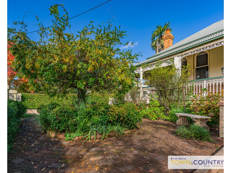 90 Brown Street, Armidale NSW 2350