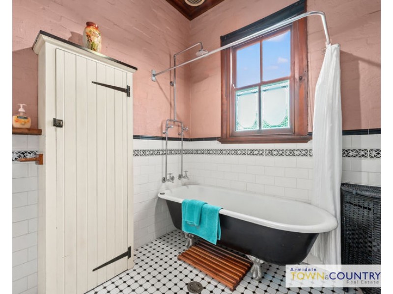 90 Brown Street, Armidale NSW 2350