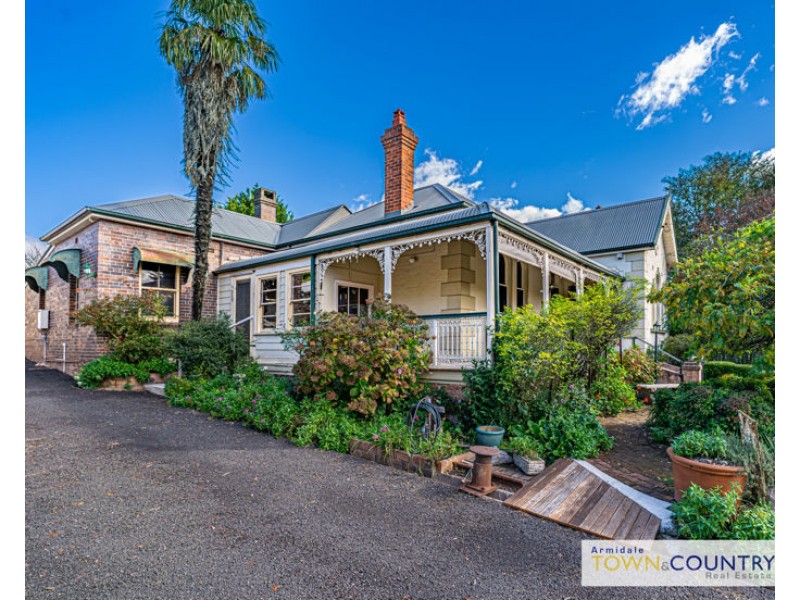 90 Brown Street, Armidale NSW 2350