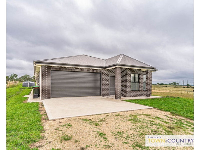 5 Yellowtail Court, Armidale NSW 2350