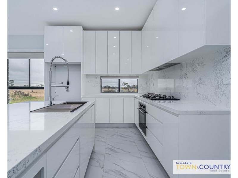 5 Yellowtail Court, Armidale NSW 2350