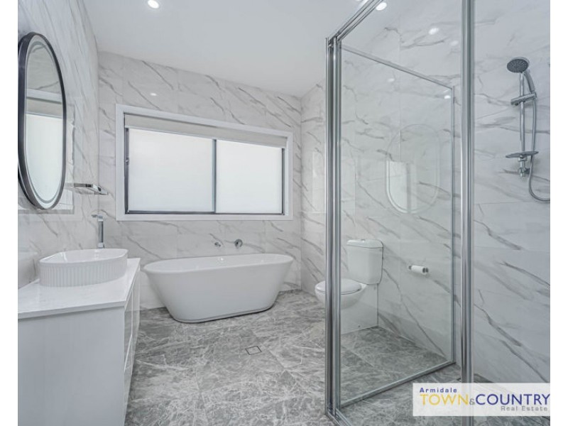 5 Yellowtail Court, Armidale NSW 2350