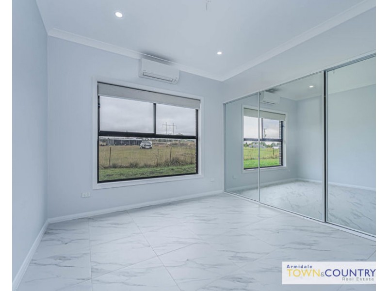 5 Yellowtail Court, Armidale NSW 2350