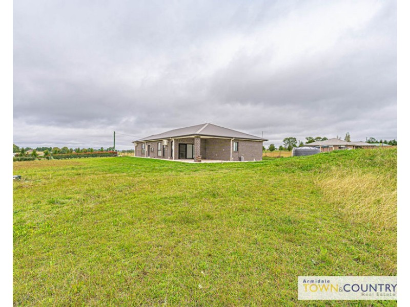 5 Yellowtail Court, Armidale NSW 2350