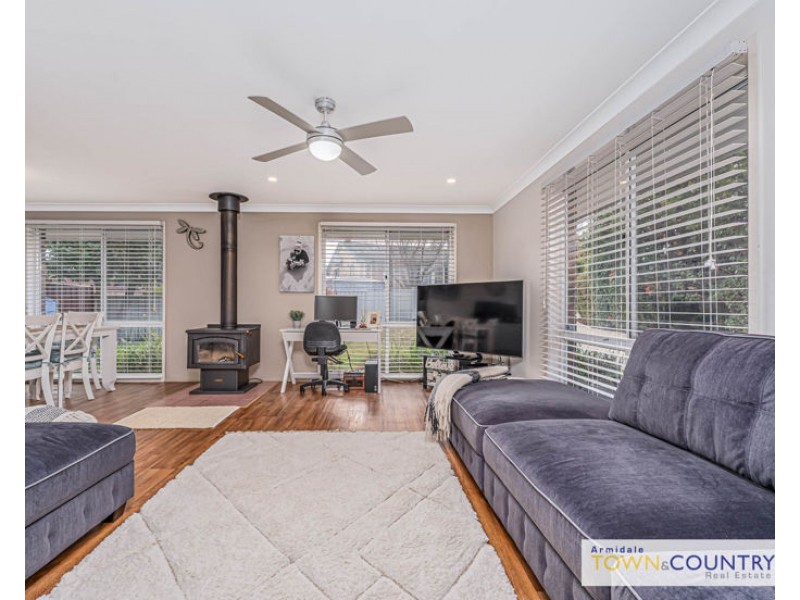 14 Verna Close, Armidale NSW 2350