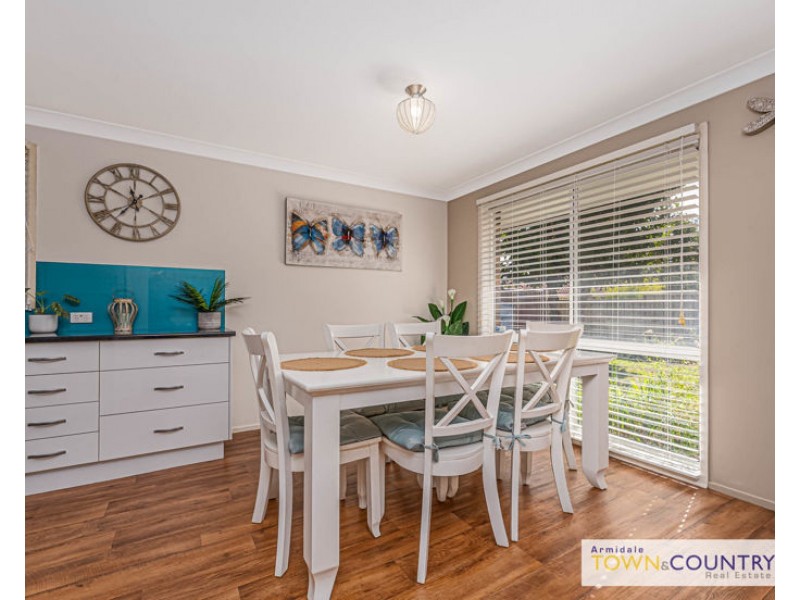 14 Verna Close, Armidale NSW 2350