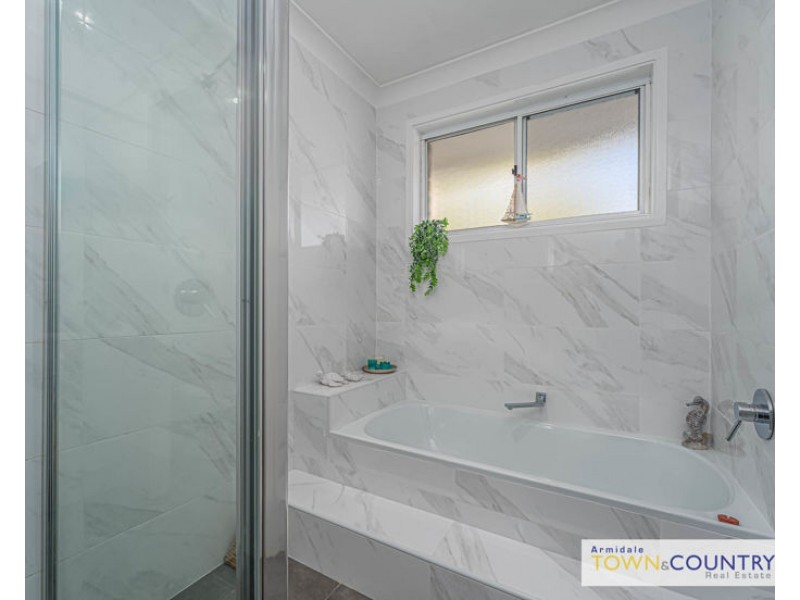 14 Verna Close, Armidale NSW 2350