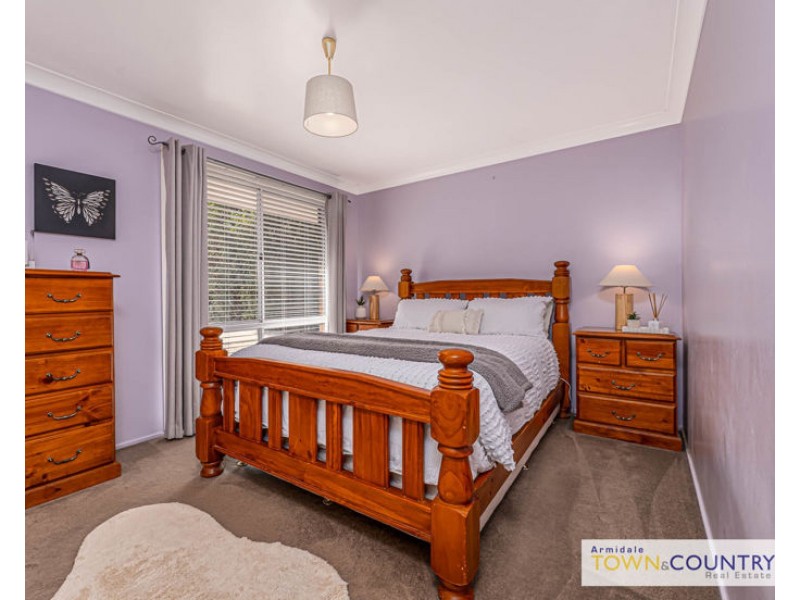 14 Verna Close, Armidale NSW 2350