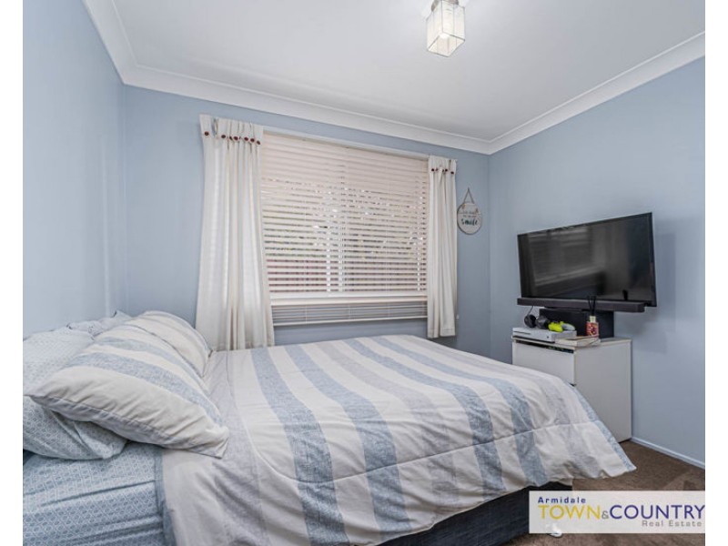 14 Verna Close, Armidale NSW 2350