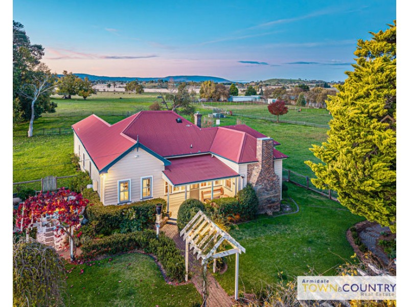 62 Mundays Lane, Armidale NSW 2350