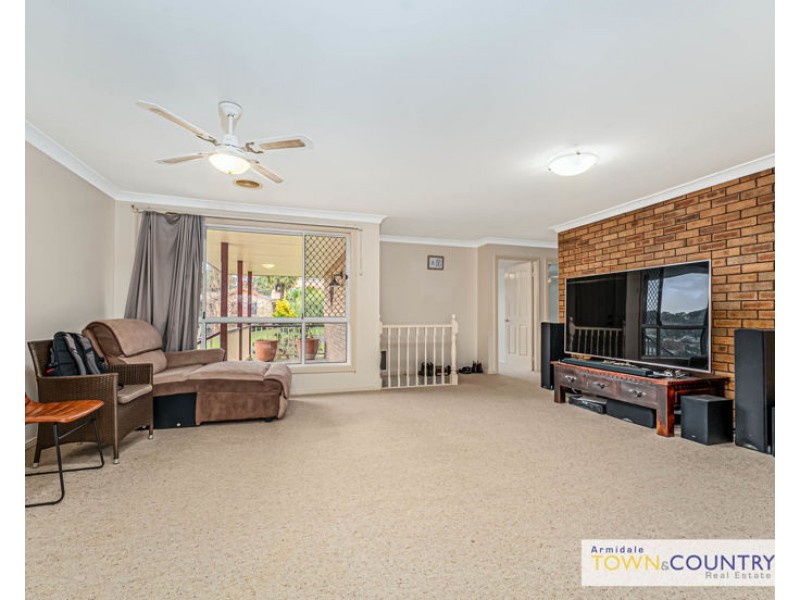28 McCarthy Crescent, Armidale NSW 2350